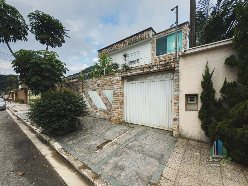 Sobrado com 4 quartos à venda, 360m2 em Canto do Forte, Praia Grande - SP - imagem 4 Foto 4 de Sobrado com 4 quartos à venda, 360m2 em Canto do Forte, Praia Grande - SP