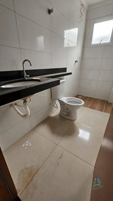 Casa de Condomínio com 2 quartos à venda, 150m2 em Praia Grande - SP - imagem 4 Foto 4 de Casa de Condomínio com 2 quartos à venda, 150m2 em Praia Grande - SP