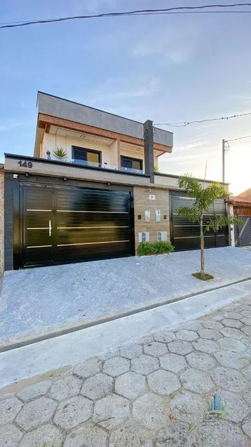 Foto 1 de Sobrado com 3 quartos à venda, 150m2 em Maracanã, Praia Grande - SP