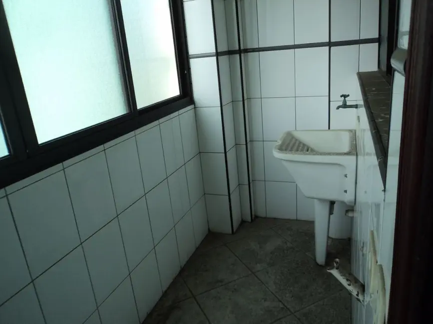 Foto 9 de Apartamento com 3 quartos para alugar, 107m2 em Canto do Forte, Praia Grande - SP