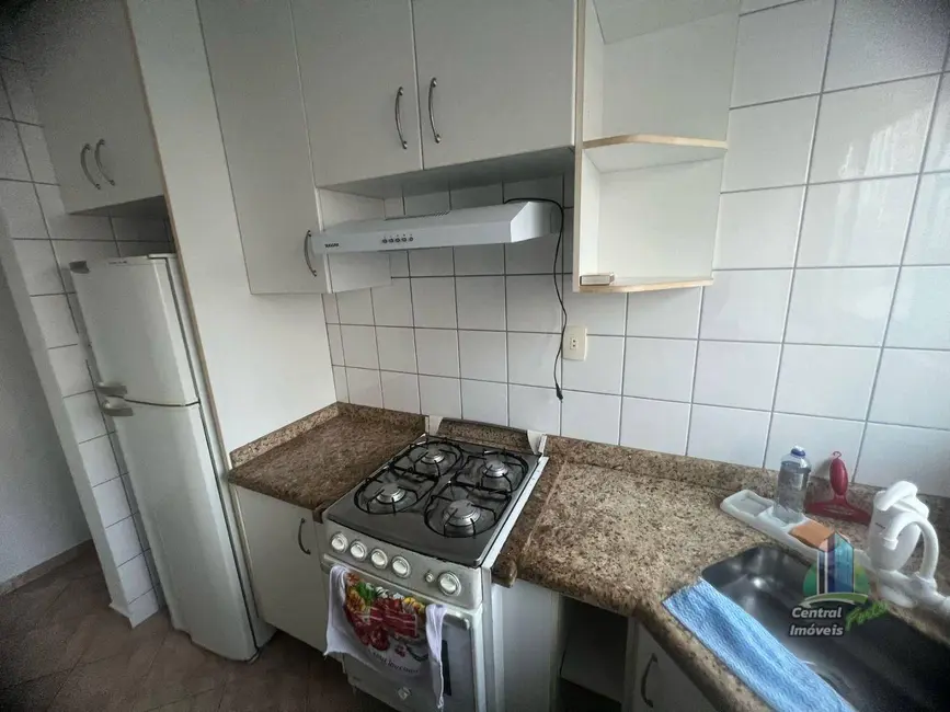 Kitnet com 1 quarto à venda, 40m2 em Guilhermina, Praia Grande - SP - imagem 4 Foto 4 de Kitnet com 1 quarto à venda, 40m2 em Guilhermina, Praia Grande - SP