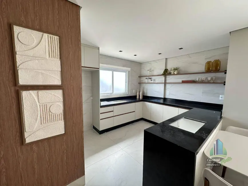 Foto 4 de Cobertura com 3 quartos à venda, 155m2 em Praia Grande - SP