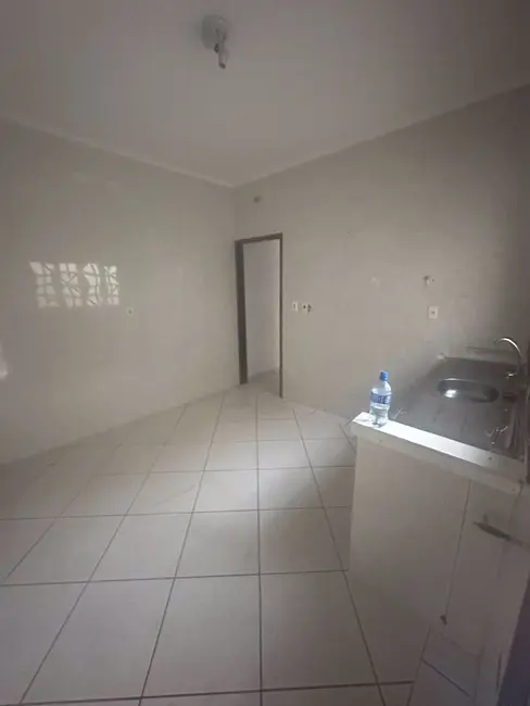 Casa com 2 quartos à venda, 120m2 em Praia Grande - SP - imagem 8 Foto 8 de Casa com 2 quartos à venda, 120m2 em Praia Grande - SP