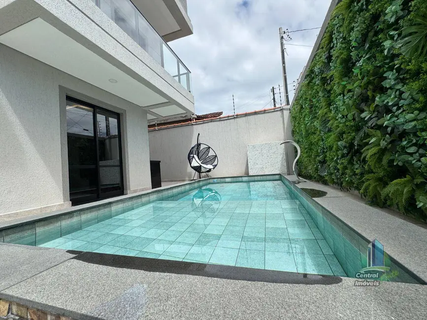 Foto 1 de Sobrado com 3 quartos à venda, 200m2 em Praia Grande - SP