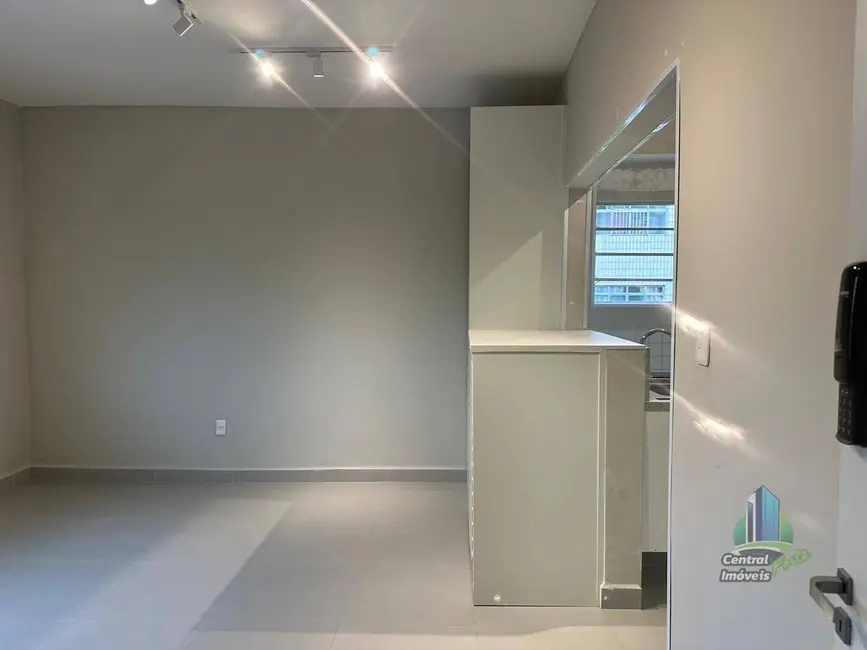 Kitnet com 1 quarto à venda, 30m2 em Canto do Forte, Praia Grande - SP - imagem 4 Foto 4 de Kitnet com 1 quarto à venda, 30m2 em Canto do Forte, Praia Grande - SP