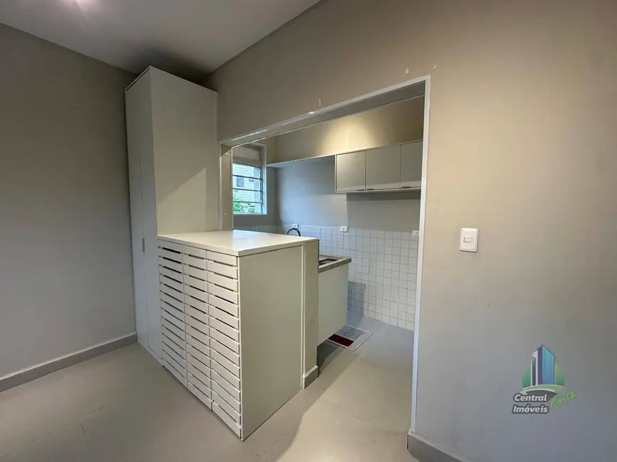 Kitnet com 1 quarto à venda, 30m2 em Canto do Forte, Praia Grande - SP - imagem 3 Foto 3 de Kitnet com 1 quarto à venda, 30m2 em Canto do Forte, Praia Grande - SP