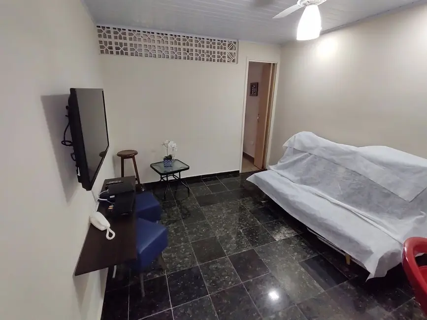 Kitnet com 1 quarto à venda, 35m2 em Aviação, Praia Grande - SP - imagem 2 Foto 2 de Kitnet com 1 quarto à venda, 35m2 em Aviação, Praia Grande - SP