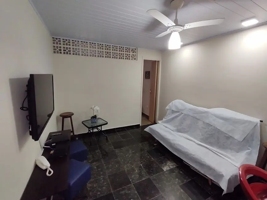 Kitnet com 1 quarto à venda, 35m2 em Aviação, Praia Grande - SP - imagem 3 Foto 3 de Kitnet com 1 quarto à venda, 35m2 em Aviação, Praia Grande - SP