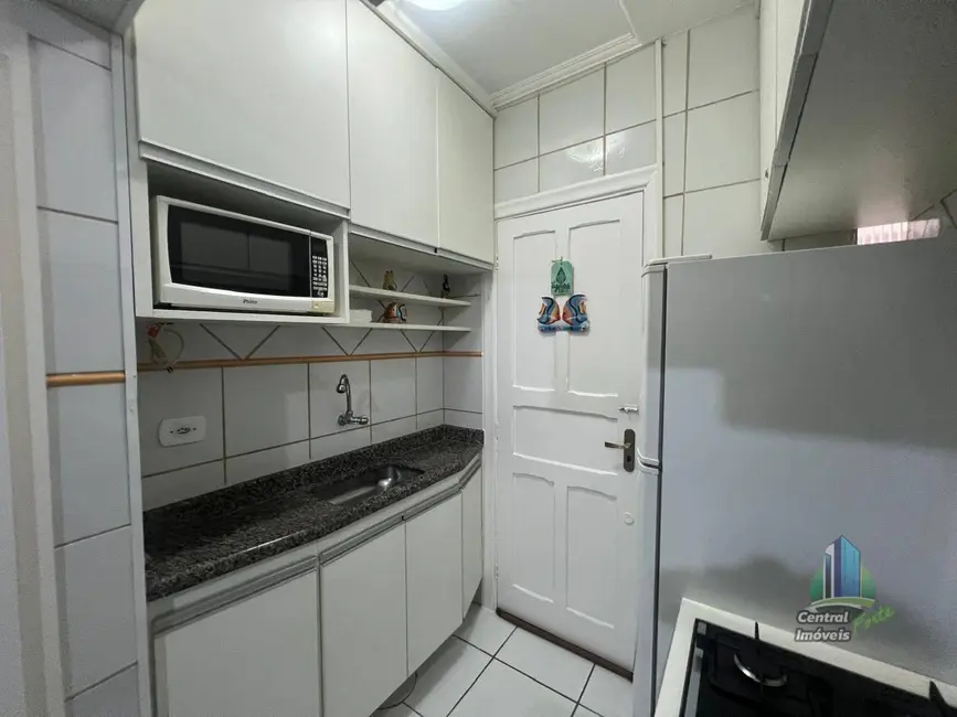 Foto 1 de Kitnet com 1 quarto à venda, 20m2 em Canto do Forte, Praia Grande - SP