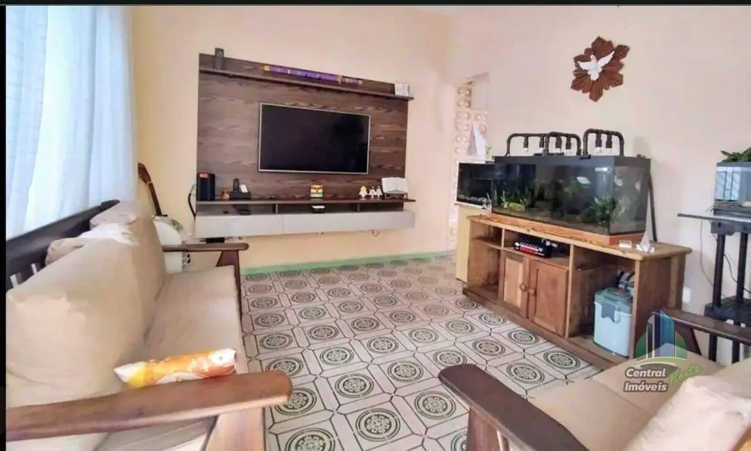 Casa com 2 quartos à venda, 180m2 em Canto do Forte, Praia Grande - SP - imagem 1 Foto 1 de Casa com 2 quartos à venda, 180m2 em Canto do Forte, Praia Grande - SP