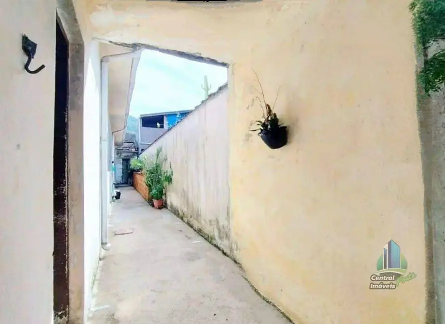 Casa com 2 quartos à venda, 180m2 em Canto do Forte, Praia Grande - SP - imagem 5 Foto 5 de Casa com 2 quartos à venda, 180m2 em Canto do Forte, Praia Grande - SP