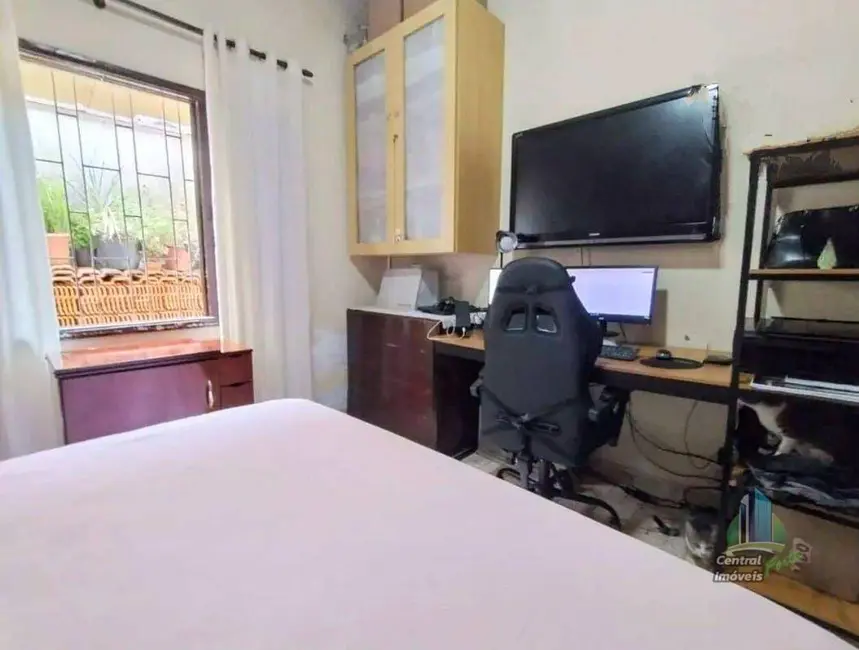 Casa com 2 quartos à venda, 180m2 em Canto do Forte, Praia Grande - SP - imagem 8 Foto 8 de Casa com 2 quartos à venda, 180m2 em Canto do Forte, Praia Grande - SP