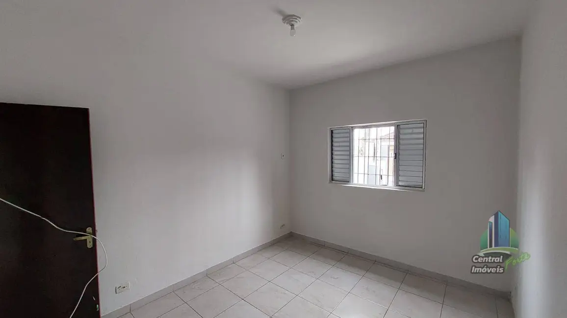 Casa com 1 quarto à venda, 110m2 em Canto do Forte, Praia Grande - SP - imagem 8 Foto 8 de Casa com 1 quarto à venda, 110m2 em Canto do Forte, Praia Grande - SP