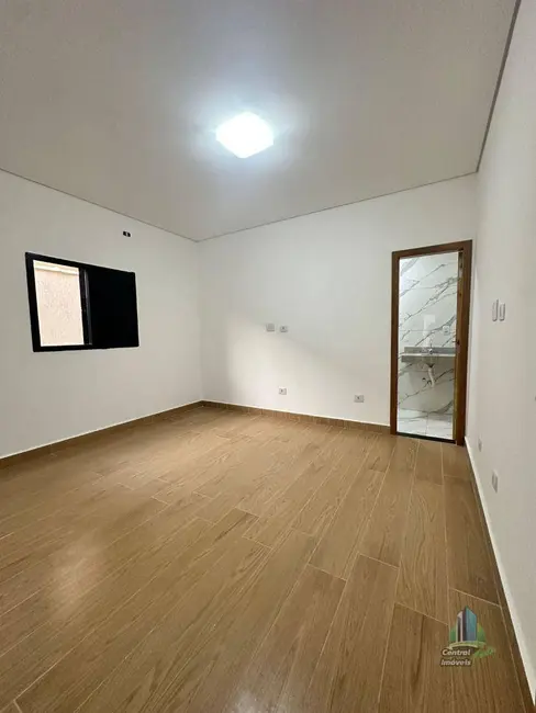 Casa com 3 quartos à venda, 134m2 em Praia Grande - SP - imagem 2 Foto 2 de Casa com 3 quartos à venda, 134m2 em Praia Grande - SP
