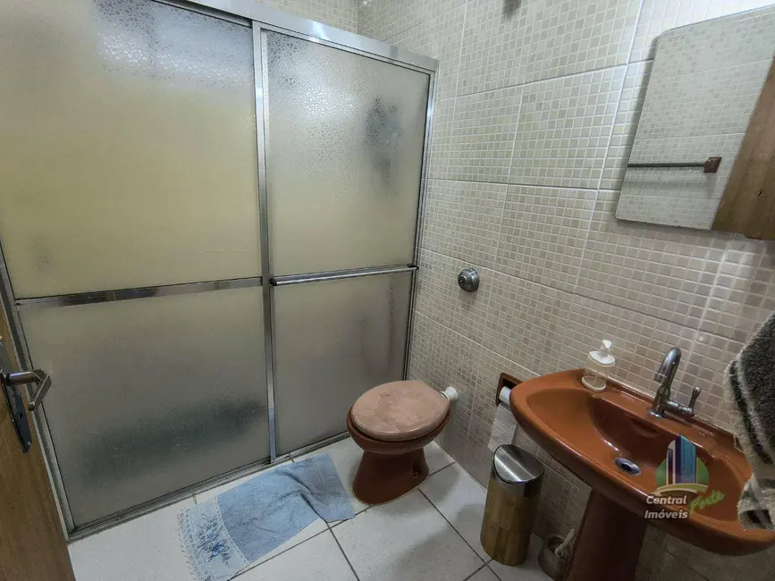 Casa com 2 quartos à venda, 150m2 em Praia Grande - SP - imagem 9 Foto 9 de Casa com 2 quartos à venda, 150m2 em Praia Grande - SP