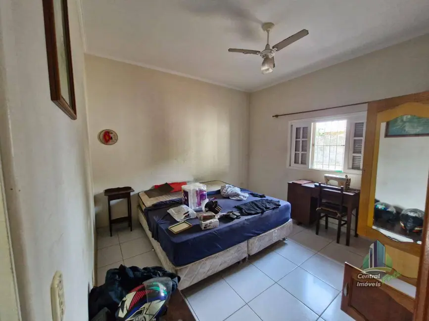 Foto 6 de Terreno / Lote à venda, 223m2 em Praia Grande - SP