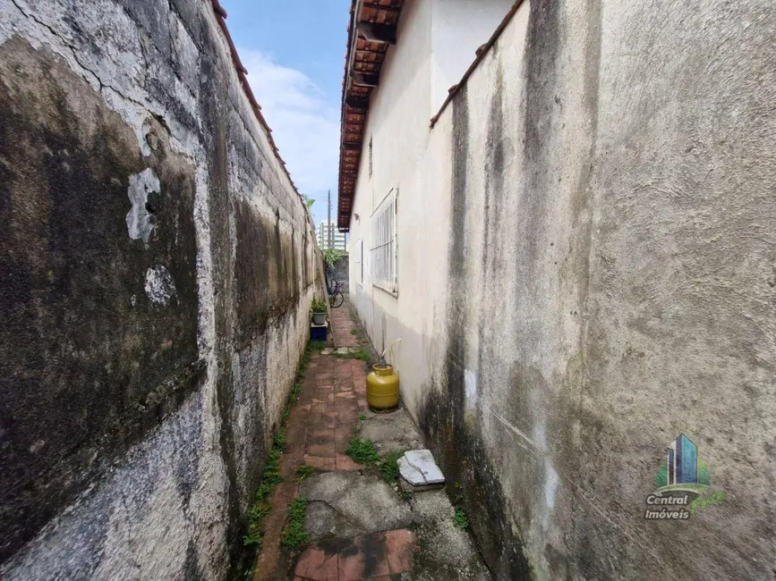 Foto 8 de Terreno / Lote à venda, 223m2 em Praia Grande - SP