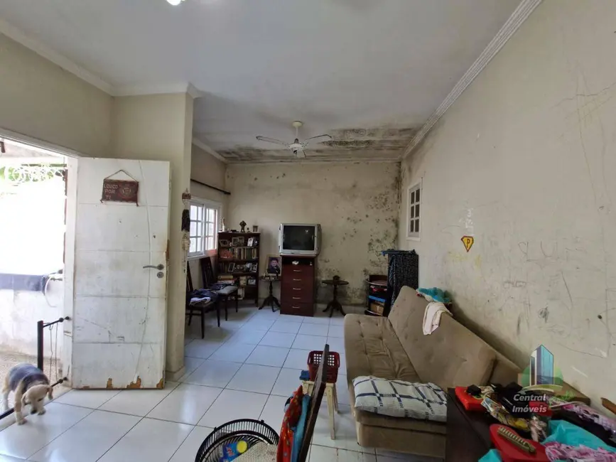 Foto 4 de Terreno / Lote à venda, 223m2 em Praia Grande - SP