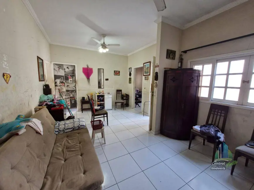 Foto 2 de Terreno / Lote à venda, 223m2 em Praia Grande - SP