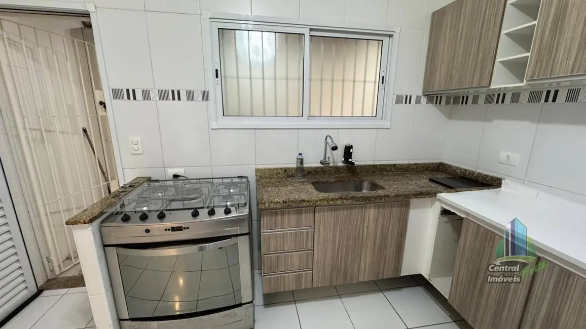 Sobrado com 2 quartos à venda, 120m2 em Canto do Forte, Praia Grande - SP - imagem 7 Foto 7 de Sobrado com 2 quartos à venda, 120m2 em Canto do Forte, Praia Grande - SP