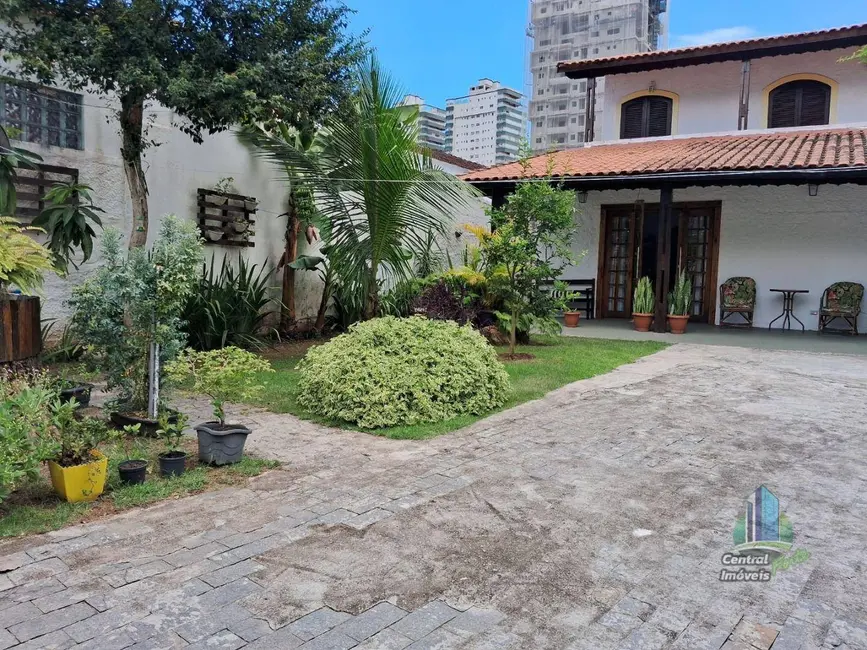 Casa com 4 quartos à venda, 317m2 em Canto do Forte, Praia Grande - SP - imagem 2 Foto 2 de Casa com 4 quartos à venda, 317m2 em Canto do Forte, Praia Grande - SP