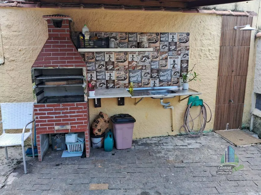 Casa com 4 quartos à venda, 317m2 em Canto do Forte, Praia Grande - SP - imagem 3 Foto 3 de Casa com 4 quartos à venda, 317m2 em Canto do Forte, Praia Grande - SP
