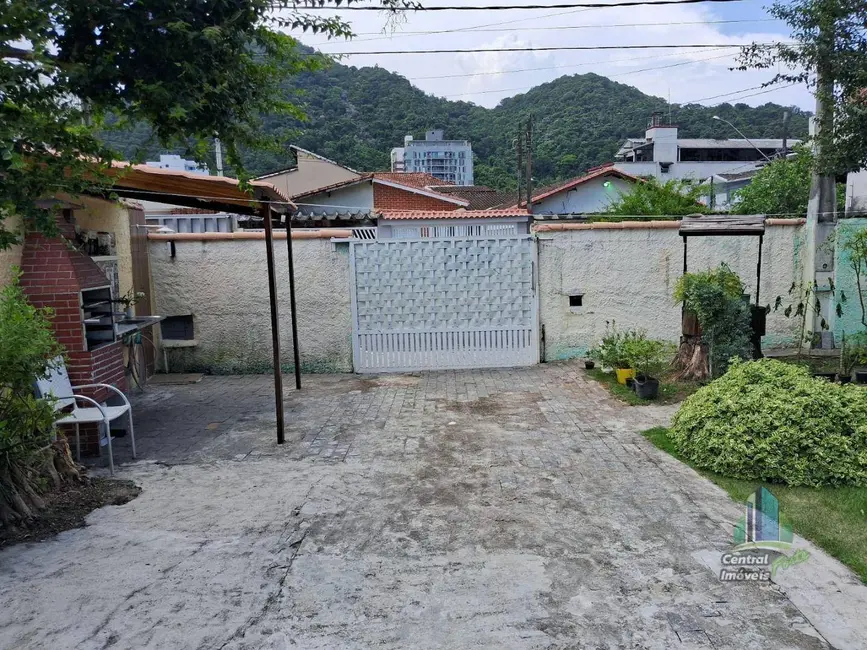 Casa com 4 quartos à venda, 317m2 em Canto do Forte, Praia Grande - SP - imagem 5 Foto 5 de Casa com 4 quartos à venda, 317m2 em Canto do Forte, Praia Grande - SP