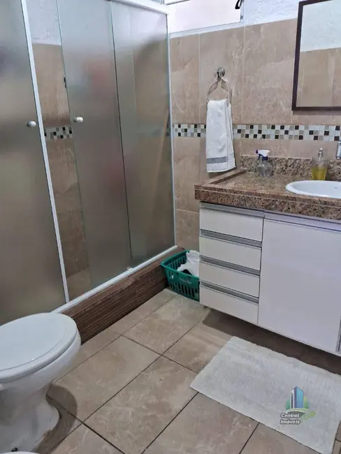 Casa com 4 quartos à venda, 317m2 em Canto do Forte, Praia Grande - SP - imagem 7 Foto 7 de Casa com 4 quartos à venda, 317m2 em Canto do Forte, Praia Grande - SP
