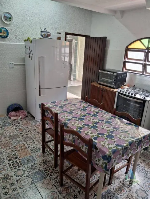 Casa com 4 quartos à venda, 317m2 em Canto do Forte, Praia Grande - SP - imagem 9 Foto 9 de Casa com 4 quartos à venda, 317m2 em Canto do Forte, Praia Grande - SP