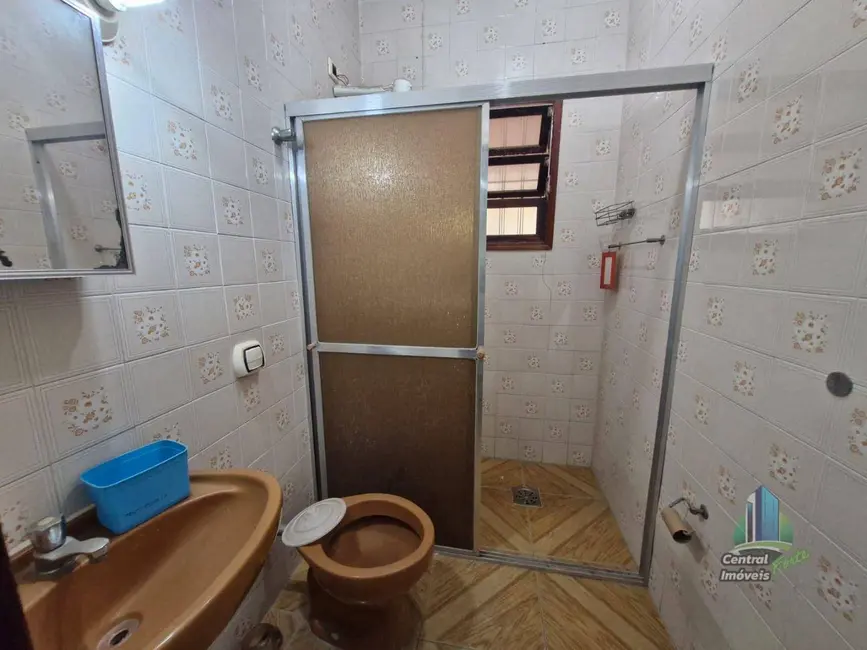 Casa com 2 quartos à venda, 175m2 em Canto do Forte, Praia Grande - SP - imagem 7 Foto 7 de Casa com 2 quartos à venda, 175m2 em Canto do Forte, Praia Grande - SP