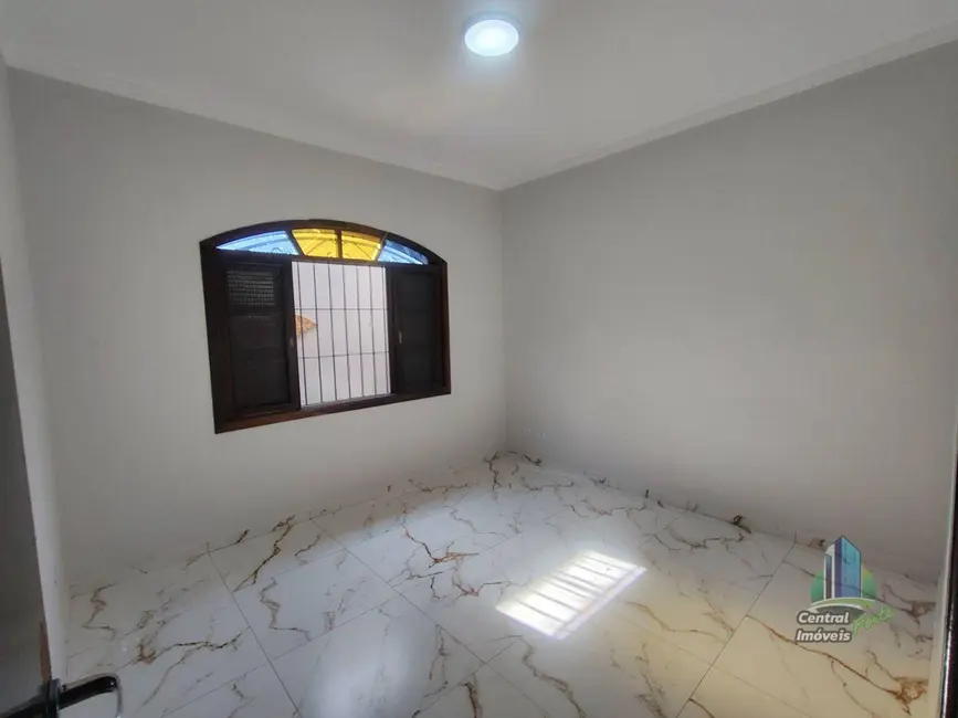 Casa com 2 quartos à venda, 250m2 em Praia Grande - SP - imagem 9 Foto 9 de Casa com 2 quartos à venda, 250m2 em Praia Grande - SP