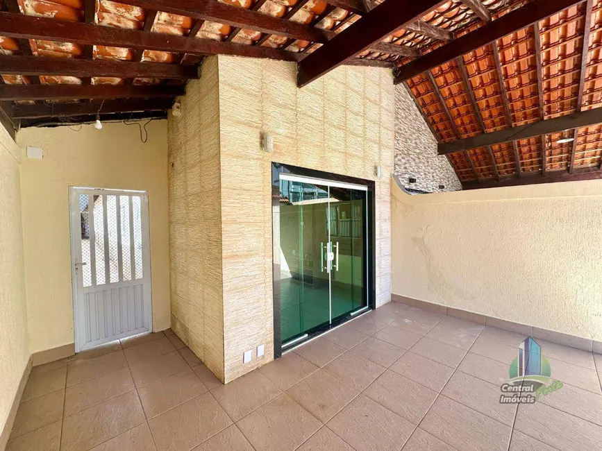 Casa com 3 quartos à venda, 200m2 em Praia Grande - SP - imagem 4 Foto 4 de Casa com 3 quartos à venda, 200m2 em Praia Grande - SP