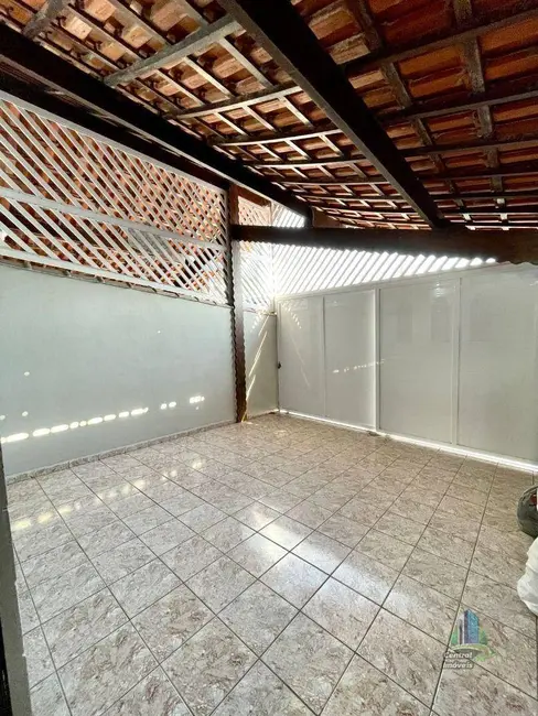 Foto 9 de Casa com 2 quartos à venda, 125m2 em Praia Grande - SP