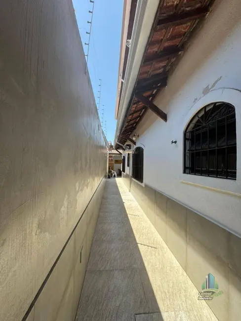 Foto 6 de Casa com 4 quartos à venda, 195m2 em Praia Grande - SP