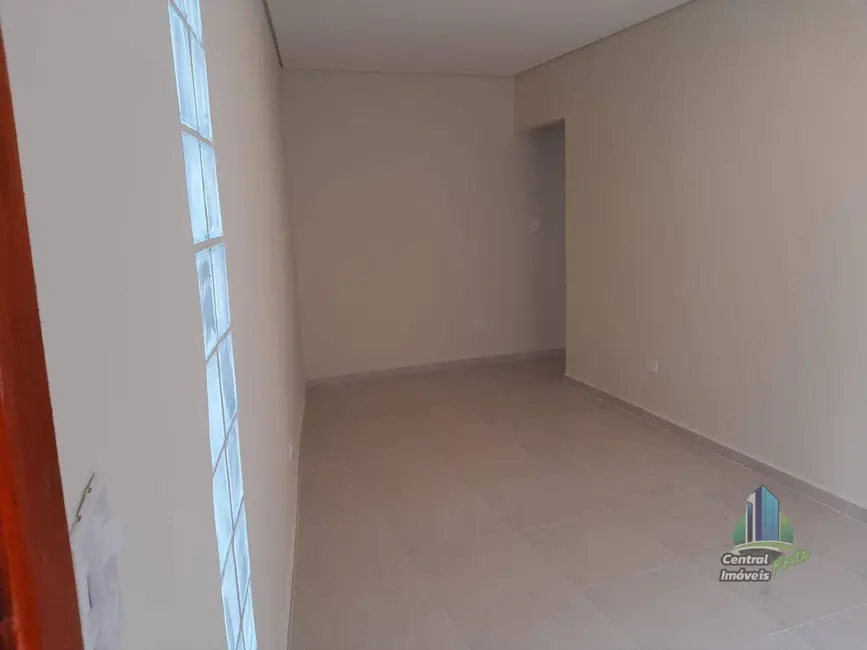 Casa com 2 quartos à venda e para alugar, 120m2 em Praia Grande - SP - imagem 6 Foto 6 de Casa com 2 quartos à venda e para alugar, 120m2 em Praia Grande - SP