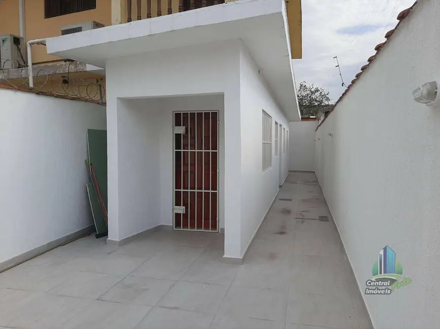 Casa com 2 quartos à venda e para alugar, 120m2 em Praia Grande - SP - imagem 8 Foto 8 de Casa com 2 quartos à venda e para alugar, 120m2 em Praia Grande - SP