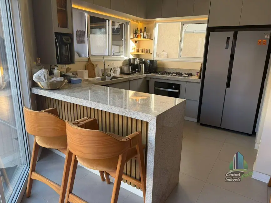 Foto 9 de Casa com 4 quartos à venda, 336m2 em Canto do Forte, Praia Grande - SP