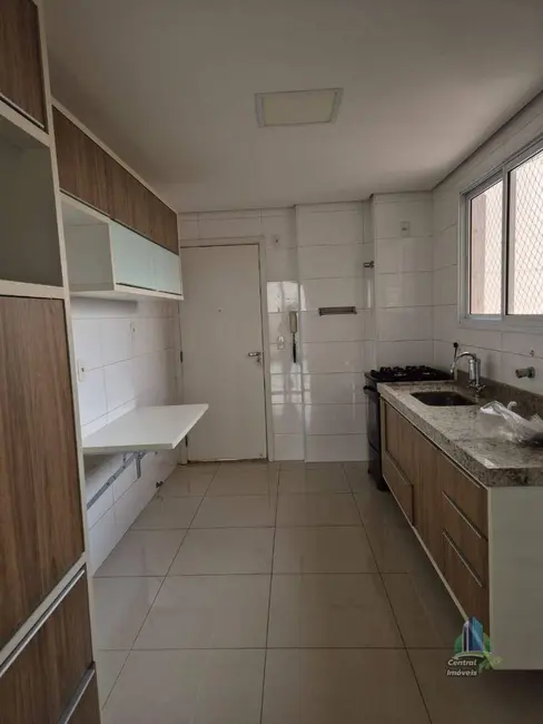 Apartamento com 3 quartos à venda, 101m2 em Centro, Araraquara - SP - imagem 7 Foto 7 de Apartamento com 3 quartos à venda, 101m2 em Centro, Araraquara - SP