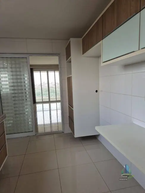 Apartamento com 3 quartos à venda, 101m2 em Centro, Araraquara - SP - imagem 6 Foto 6 de Apartamento com 3 quartos à venda, 101m2 em Centro, Araraquara - SP