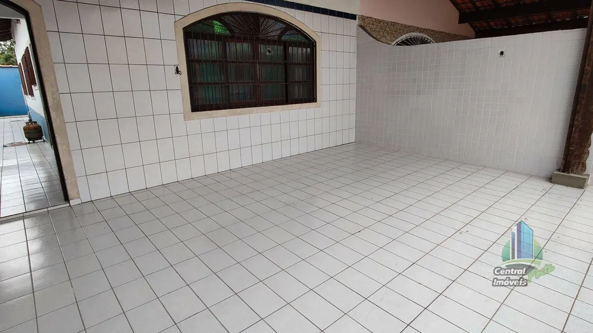 Casa com 2 quartos à venda, 134m2 em Canto do Forte, Praia Grande - SP - imagem 4 Foto 4 de Casa com 2 quartos à venda, 134m2 em Canto do Forte, Praia Grande - SP