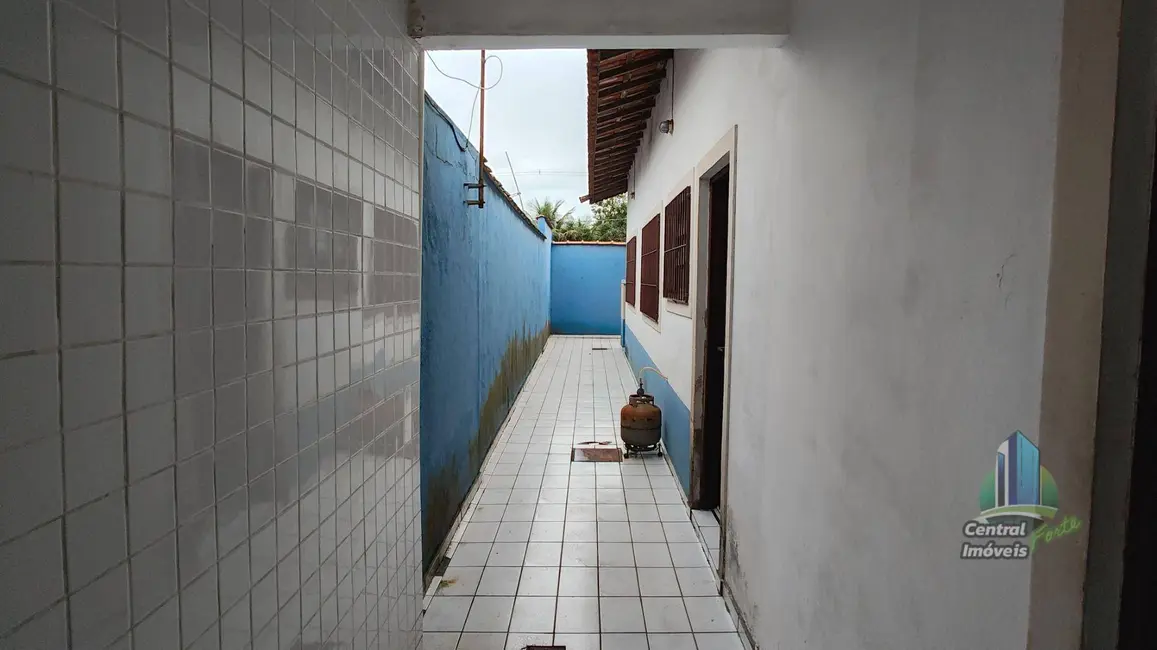 Casa com 2 quartos à venda, 134m2 em Canto do Forte, Praia Grande - SP - imagem 9 Foto 9 de Casa com 2 quartos à venda, 134m2 em Canto do Forte, Praia Grande - SP