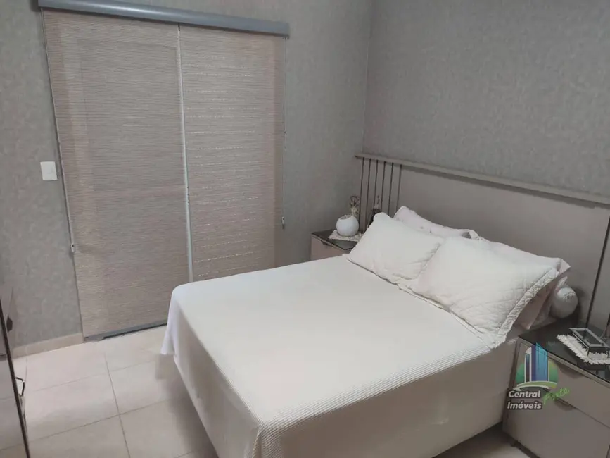 Foto 2 de Apartamento com 2 quartos à venda, 85m2 em Canto do Forte, Praia Grande - SP