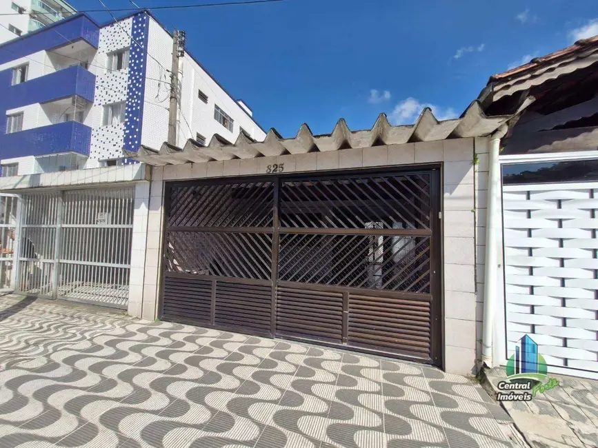 Foto 1 de Casa com 2 quartos para alugar, 150m2 em Canto do Forte, Praia Grande - SP