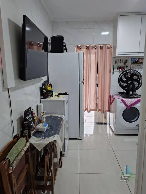 Kitnet com 1 quarto à venda, 30m2 em Canto do Forte, Praia Grande - SP - imagem 3 Foto 3 de Kitnet com 1 quarto à venda, 30m2 em Canto do Forte, Praia Grande - SP