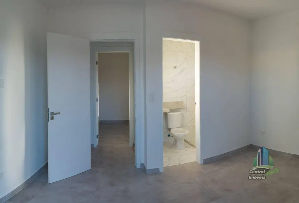 Foto 5 de Casa de Condomínio com 3 quartos à venda e para alugar, 300m2 em Praia Grande - SP