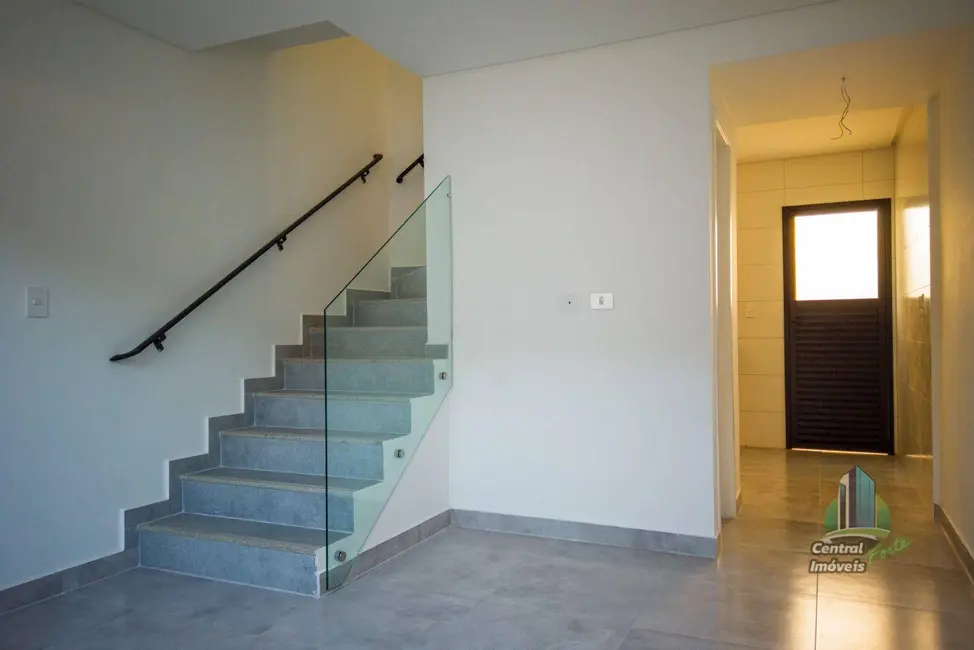 Foto 1 de Sobrado com 2 quartos à venda e para alugar, 300m2 em Praia Grande - SP