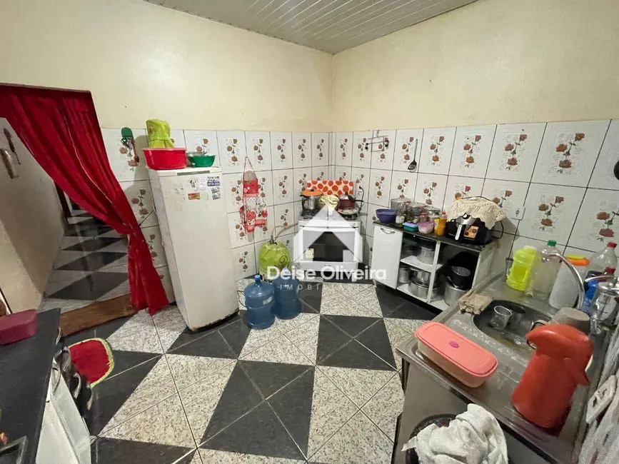 Casa com 3 quartos à venda, 300m2 em Aeroporto Velho, Santarem - PA - imagem 3 Foto 3 de Casa com 3 quartos à venda, 300m2 em Aeroporto Velho, Santarem - PA