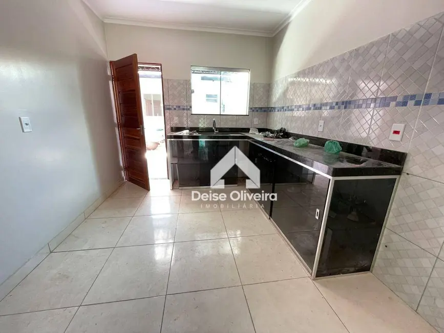 Foto 2 de Casa com 4 quartos à venda, 300m2 em Urumari, Santarem - PA