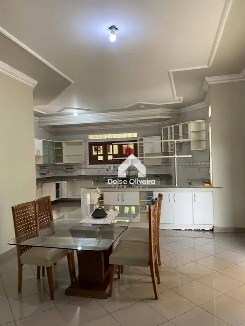 Casa com 4 quartos à venda, 1190m2 em Centro, Santarem - PA - imagem 4 Foto 4 de Casa com 4 quartos à venda, 1190m2 em Centro, Santarem - PA