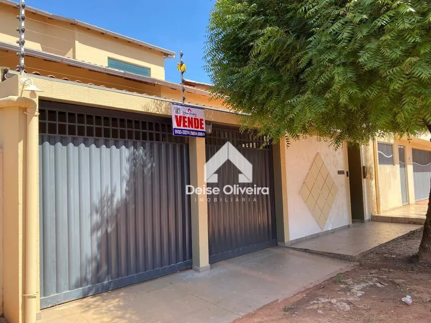 Casa com 3 quartos à venda, 200m2 em Aeroporto Velho, Santarem - PA - imagem 2 Foto 2 de Casa com 3 quartos à venda, 200m2 em Aeroporto Velho, Santarem - PA